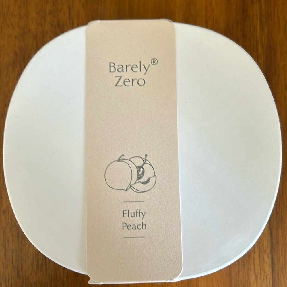 Neiwai Barely Zero Bra in Fluffy Peach